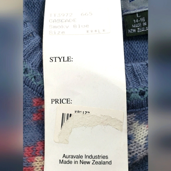 Spring Creek Lambswool Angora Blend White Pearl Button Ugly Christmas Sweater - Picture 9 of 15